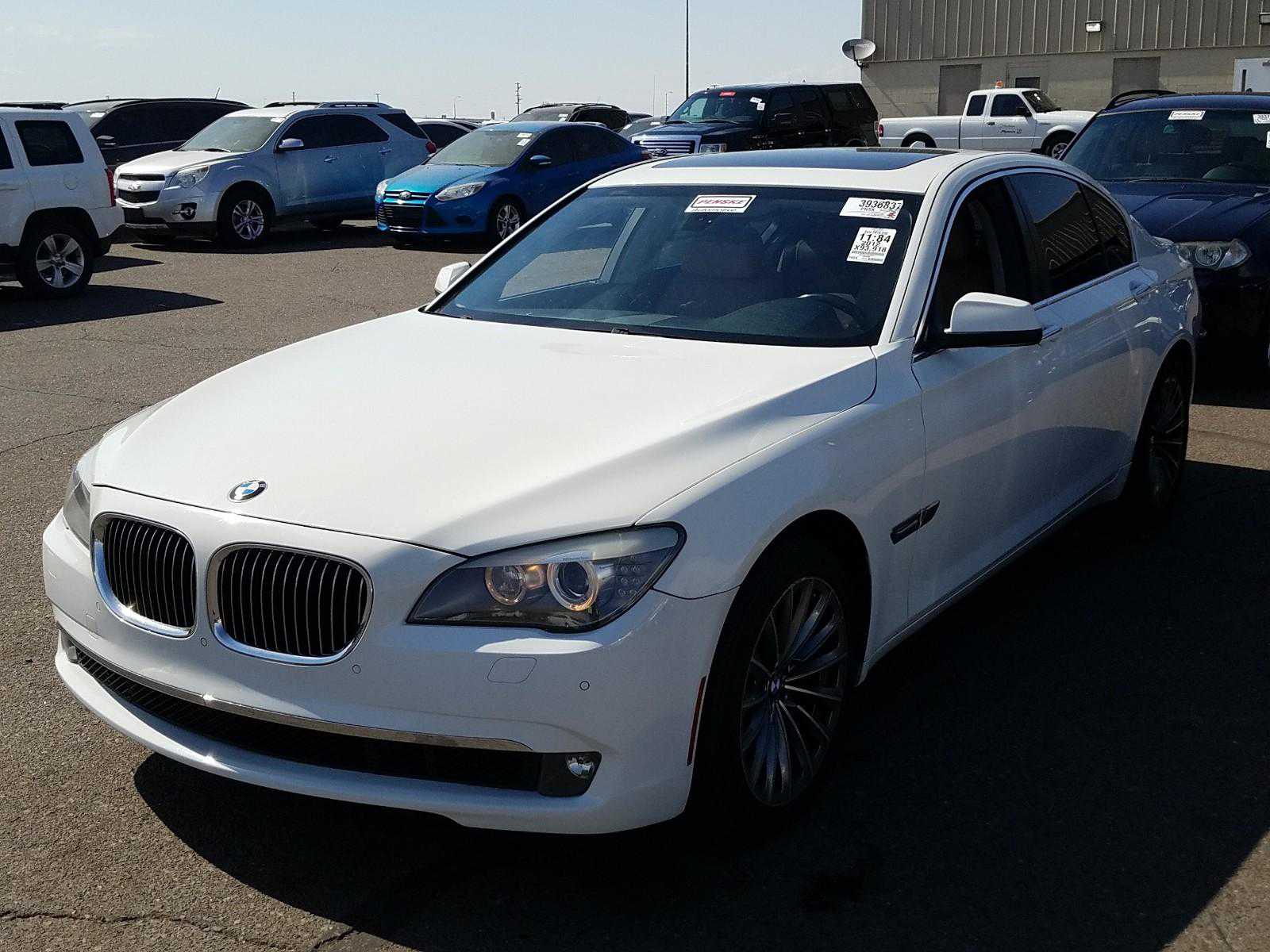BMW 740i