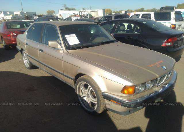 BMW 740i