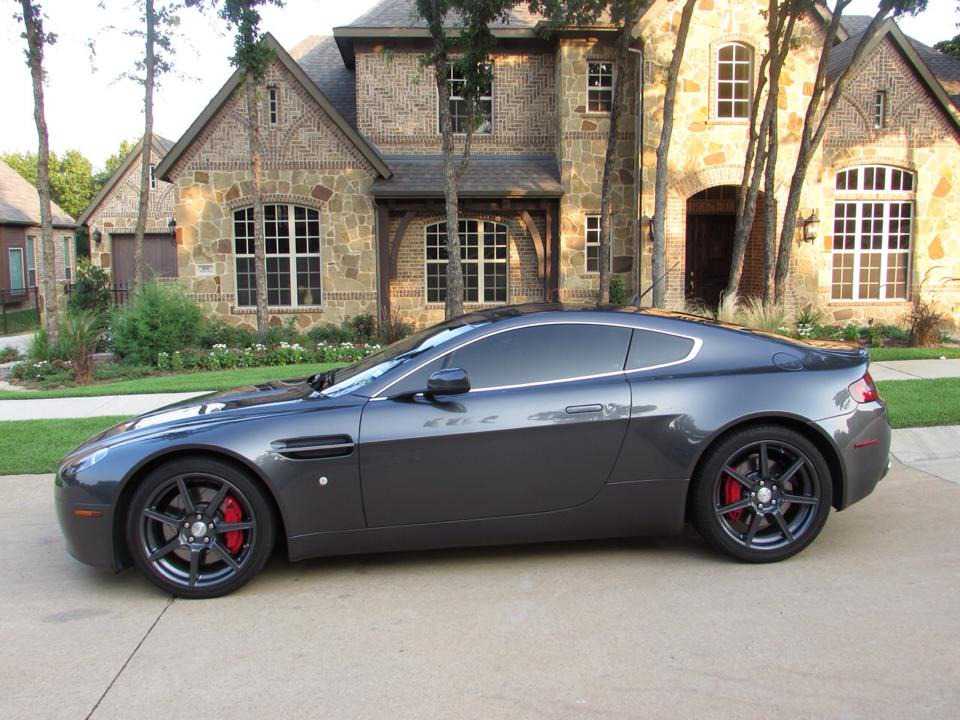 Aston Martin V8 Vantage