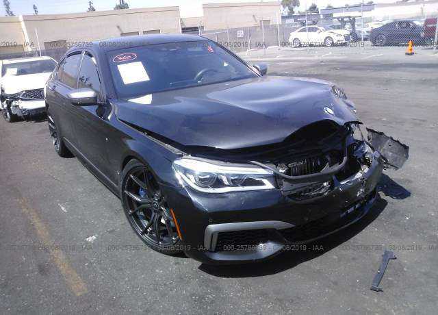 BMW M760i