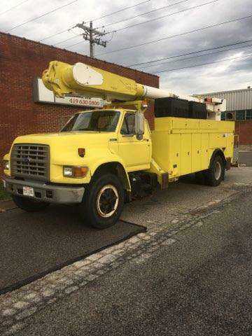 Ford F-700