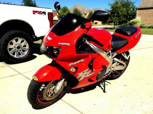 Honda CBR900