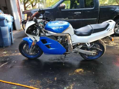 Suzuki GSX-R1100W