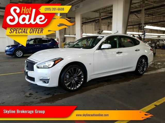 Infiniti Q70