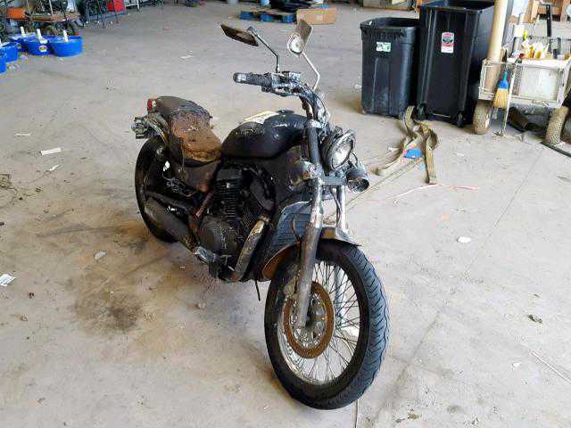 Suzuki VS800