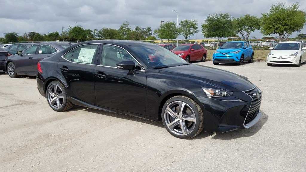 2019 Lexus IS