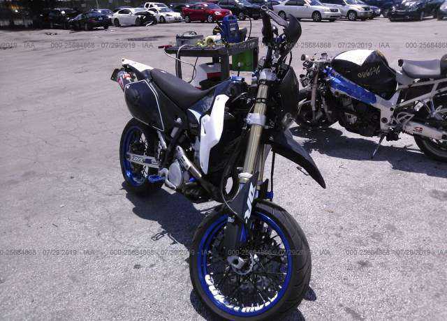Suzuki DR-Z400SML