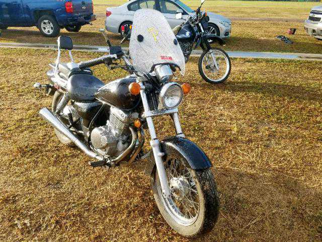 Suzuki GZ250