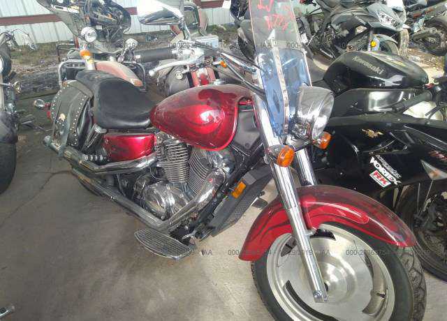 Honda VT1100C2 (SHADOW SABRE)