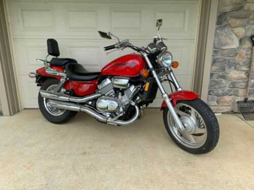 Honda VF750C (MAGNA)