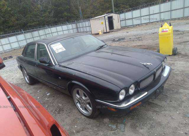 Jaguar XJR
