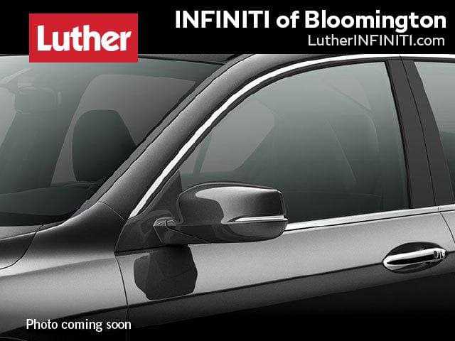 Infiniti M56