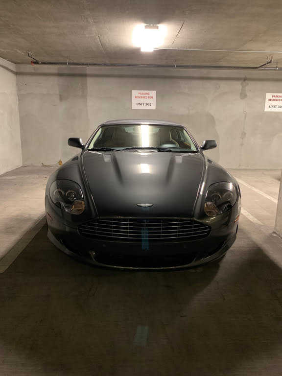 Aston Martin DB9