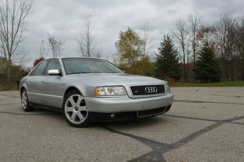 Audi S8