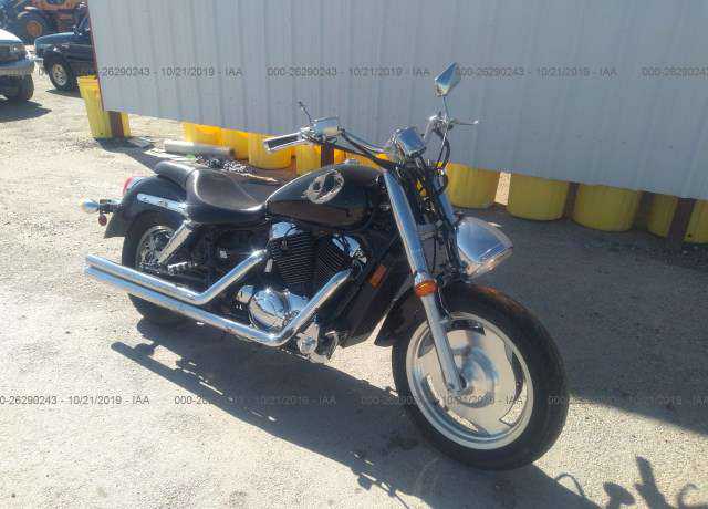 Honda VT1100C2 (SHADOW SABRE)