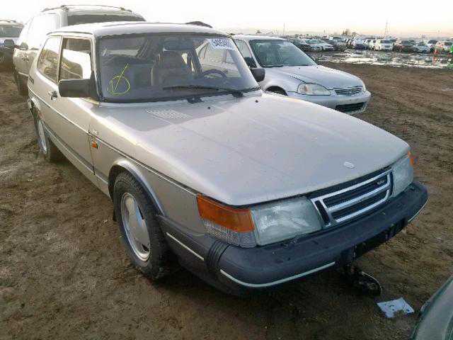 Saab 900