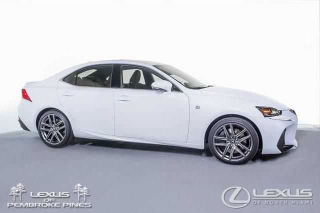 2020 Lexus IS