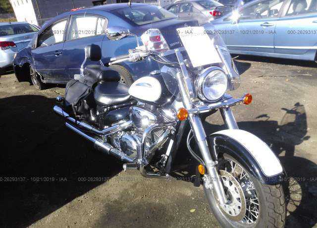 Suzuki VL800