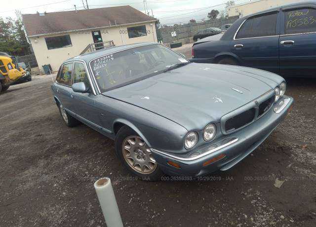 Jaguar XJ