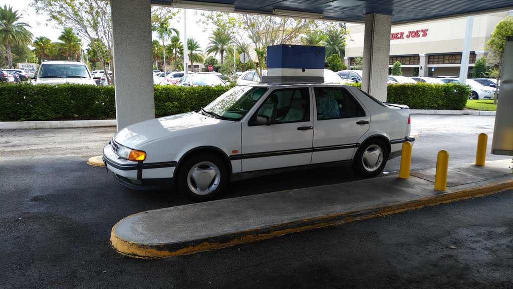 Saab 9000