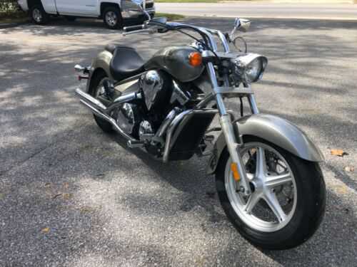 Honda VT1300 (Stateline)