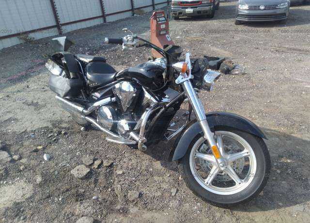 Honda VT1300 (Interstate)