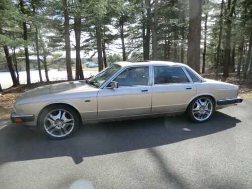 Jaguar Vanden Plas