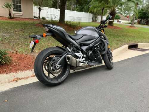 Suzuki GSX-S1000
