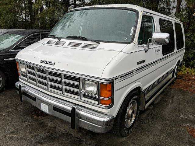 Dodge Ram Van