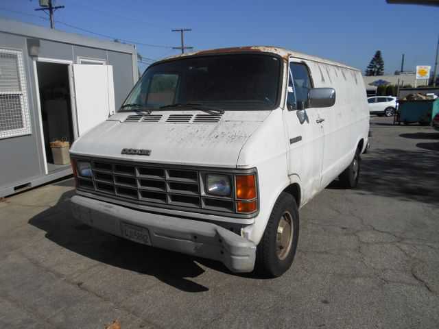Dodge Ram Van