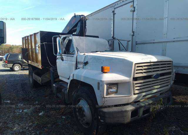 Ford F-700