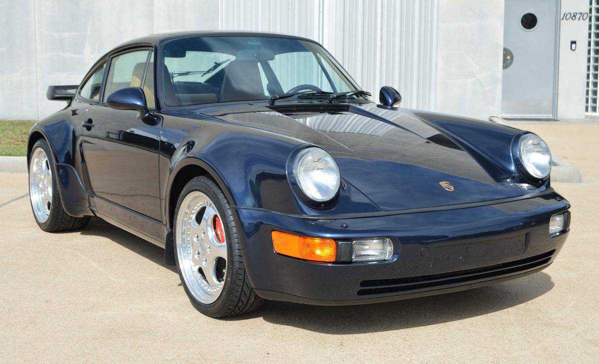 PORSCHE