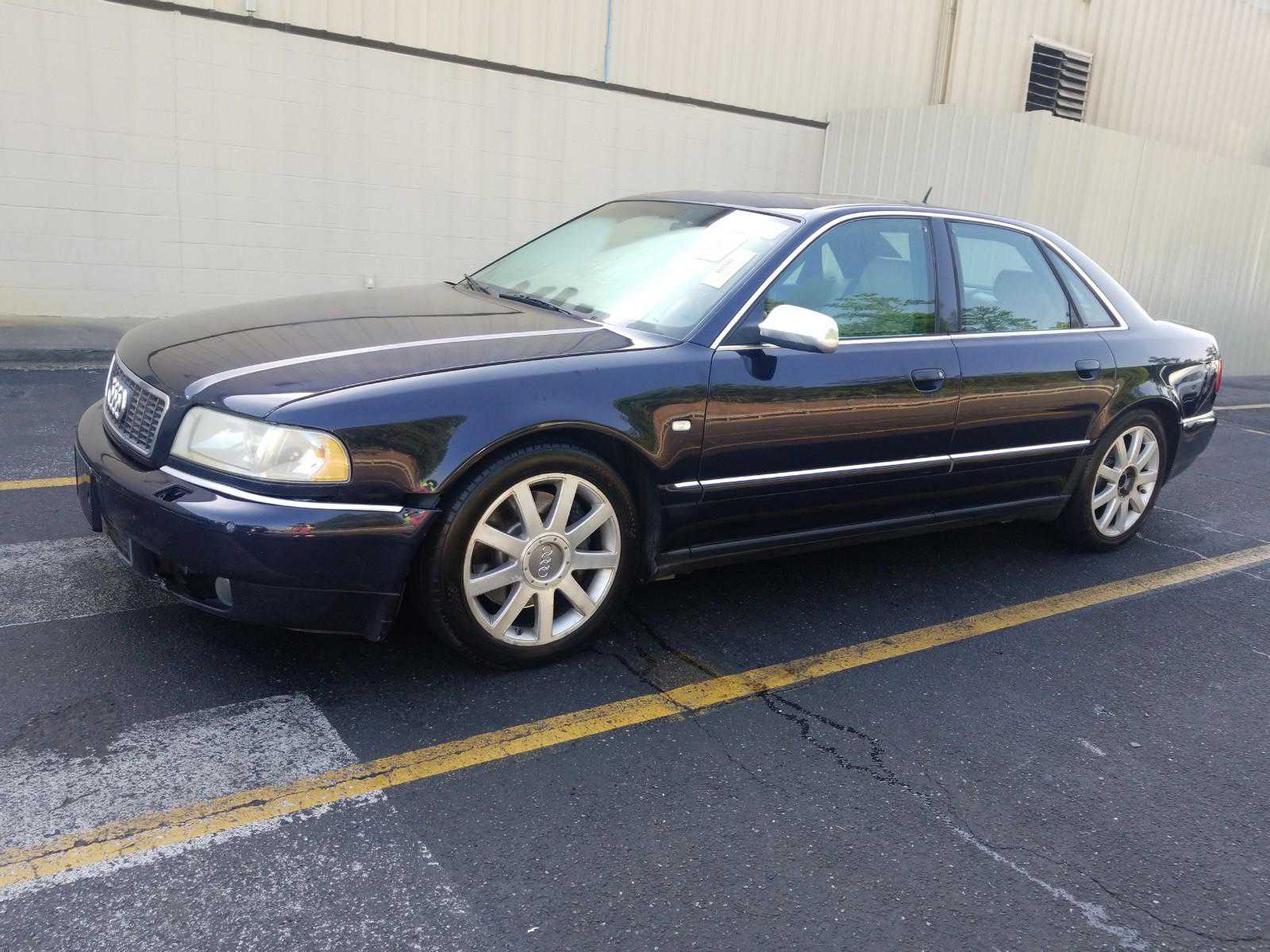 Audi S8