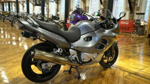 Suzuki GSX750F