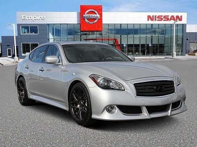 Infiniti M56