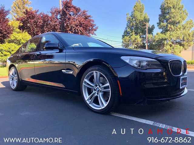 BMW 740i