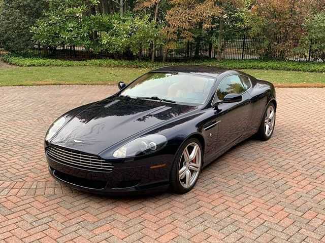 Aston Martin DB9