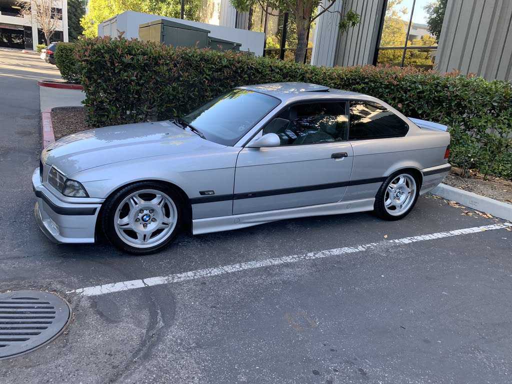 BMW 328iS