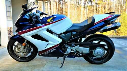 Honda VFR800 (INTERCEPTOR)