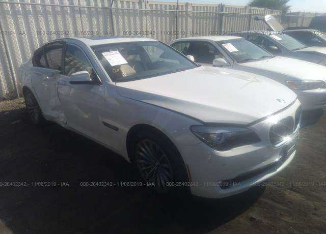 BMW 740i