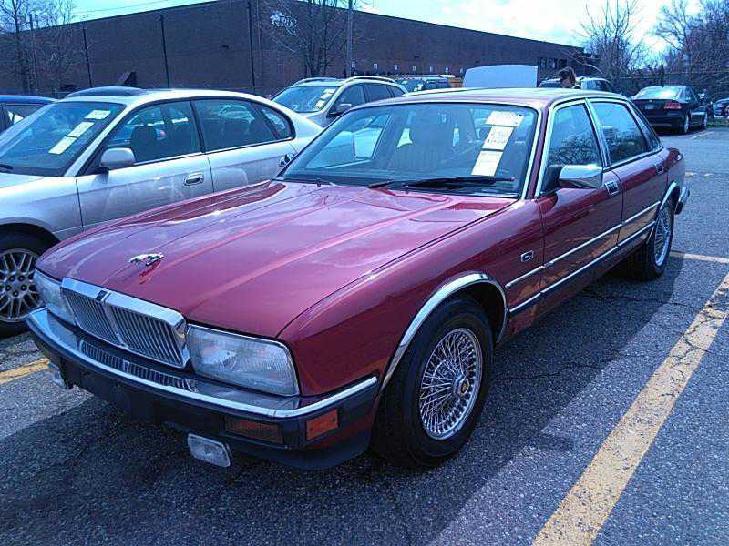 Jaguar XJ6