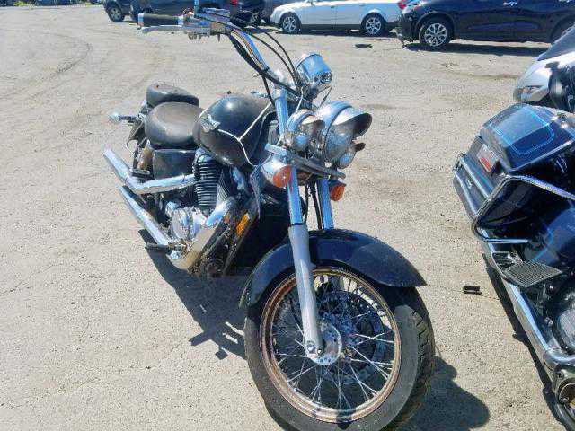 Honda VT1100C2 (SHADOW ACE)