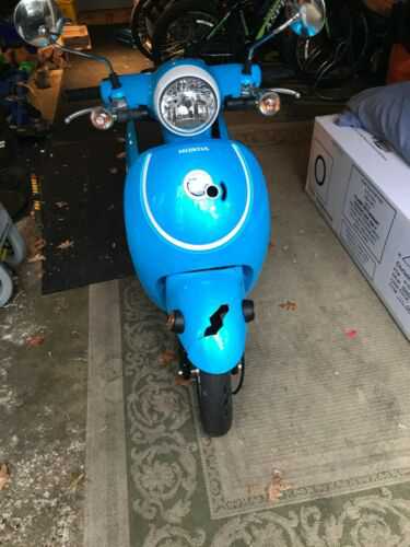 Honda NCW50/Metropolitan