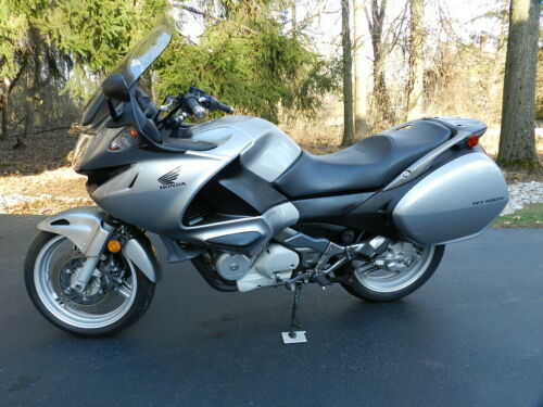 Honda NT700VA/NT700V