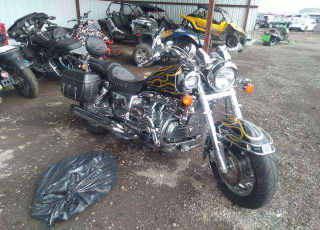 Honda GL1500C (VALKYRIE)