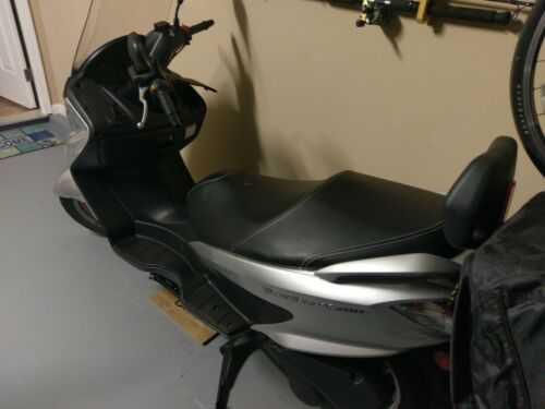 Suzuki UH200L