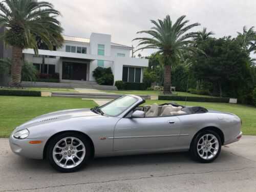 Jaguar XKR
