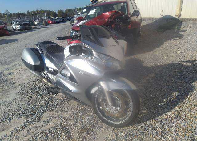 Honda ST1300A