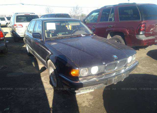 BMW 740i