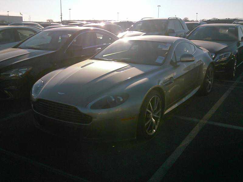 Aston Martin V8 Vantage
